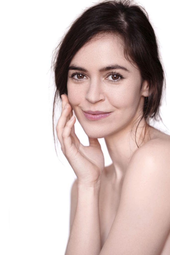 Visage d'une femme afin d'illustrer la chirurgie esthétique du visage pratiqué chez Concept Clinic à Genève